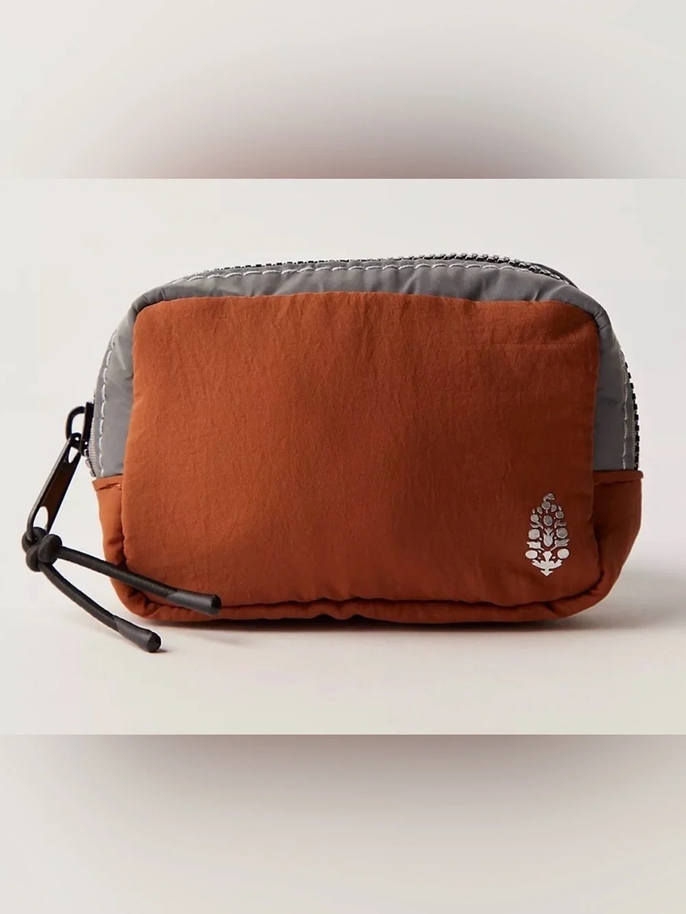 NWT Free People FP Movement Run About Wrist Pouch Chestnut Brown